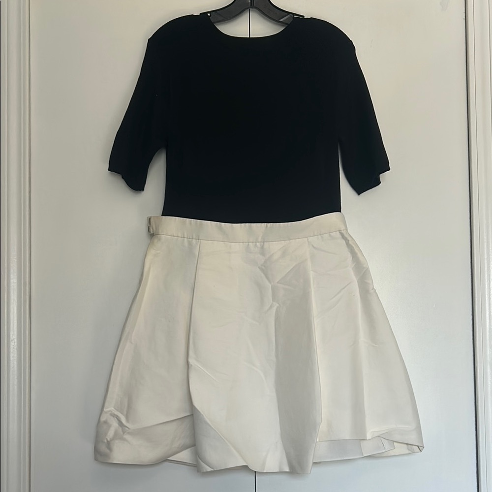 HALSTON - Elegant Black and Cream Skirt - Picture 5 of 6
